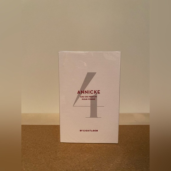 Eight & Bob Annicke Collection 4 - Picture 3 of 6